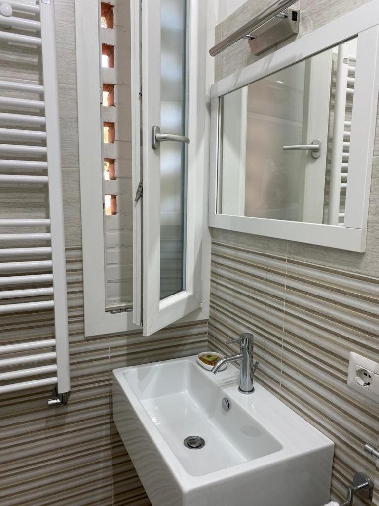 פורטה דיי מארמי Hotel Raffaelli Villa Angela מראה חיצוני תמונה