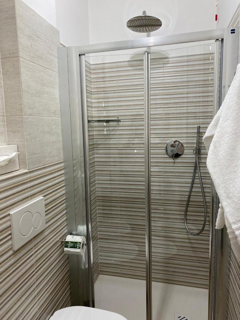 פורטה דיי מארמי Hotel Raffaelli Villa Angela מראה חיצוני תמונה