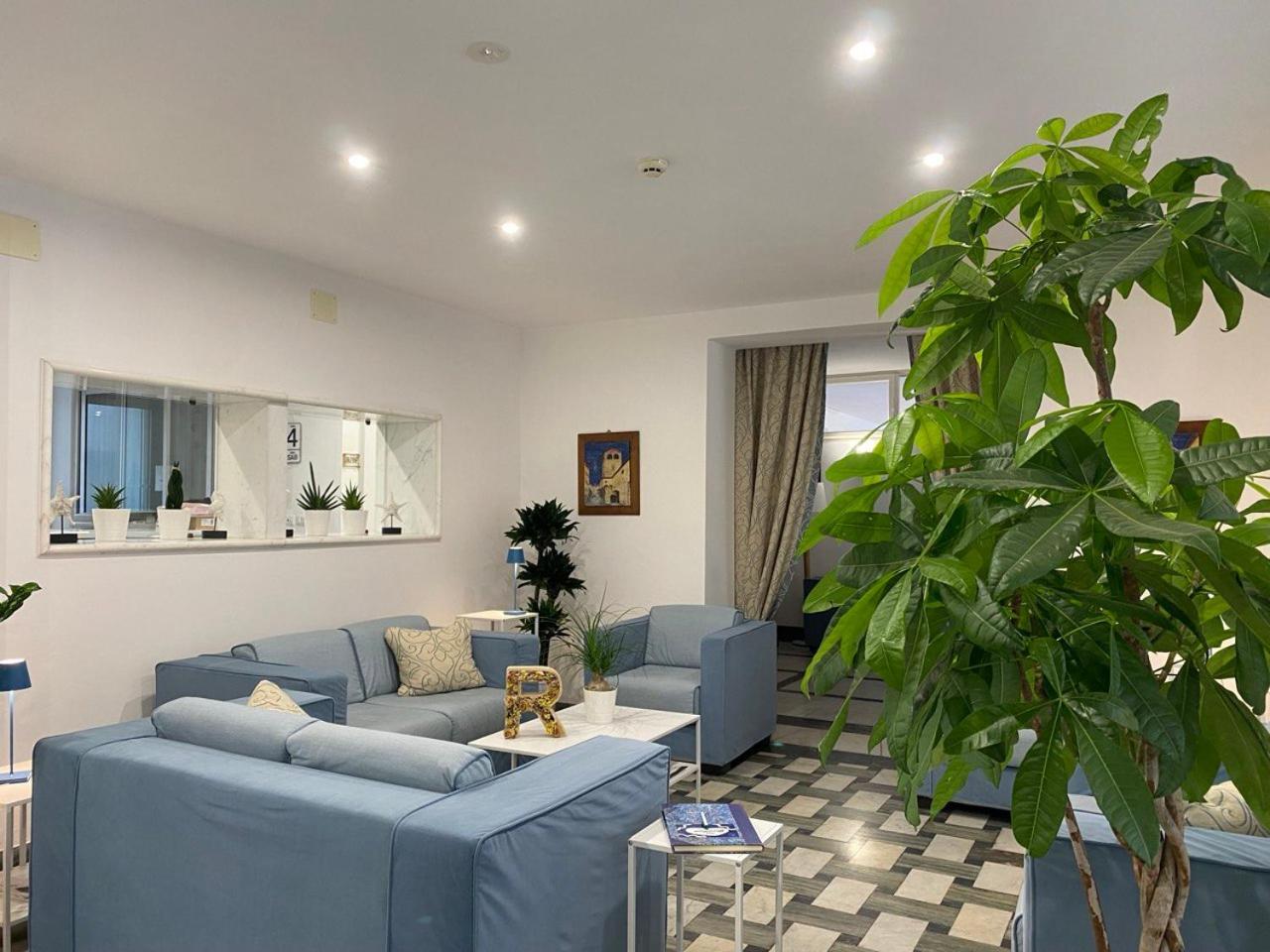 פורטה דיי מארמי Hotel Raffaelli Villa Angela מראה חיצוני תמונה