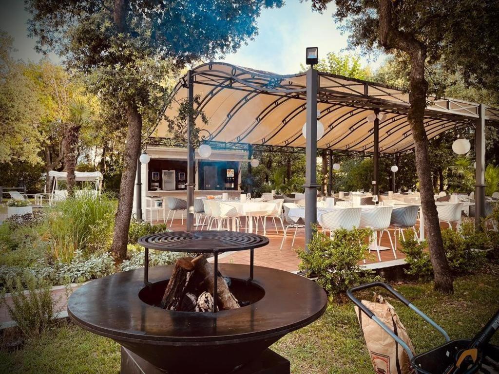 פורטה דיי מארמי Hotel Raffaelli Villa Angela מראה חיצוני תמונה